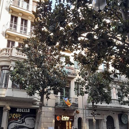 La Casa De Laura Nisia B&B Barcelona Exterior photo