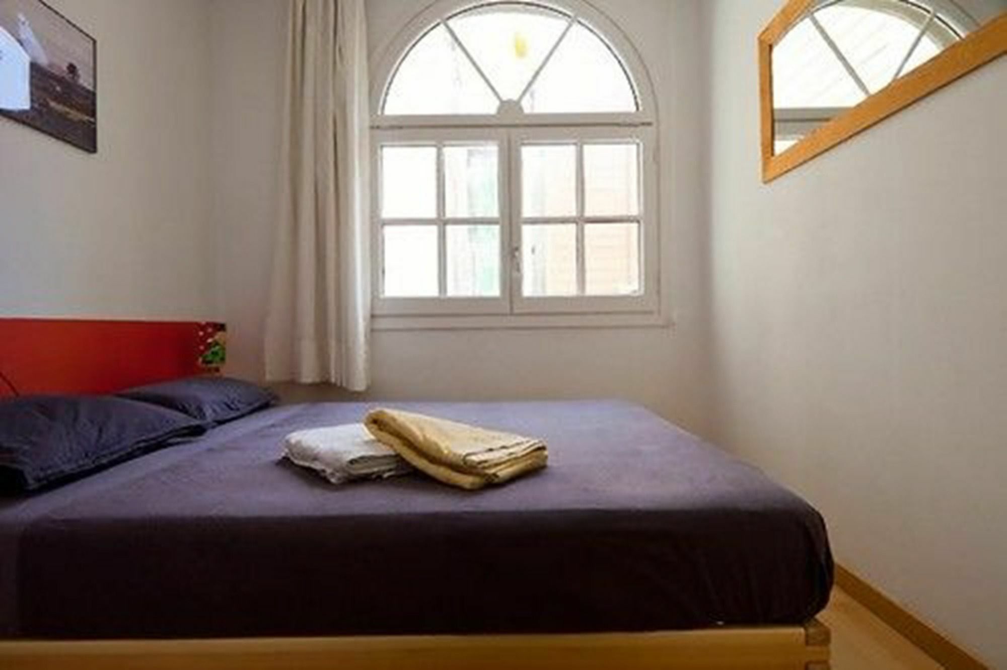 La Casa De Laura Nisia B&B Barcelona Exterior photo